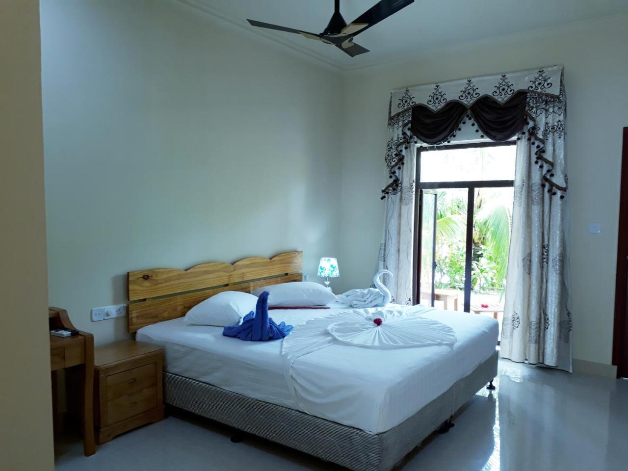 Sunrise Inn Thoddoo Εξωτερικό φωτογραφία